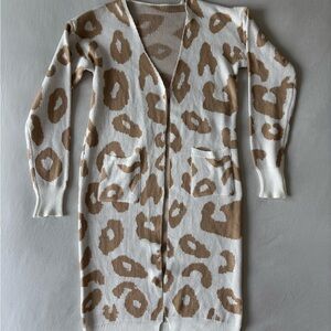 Leopard Brown & Cream long Cardigan sweater medium/large NWOT